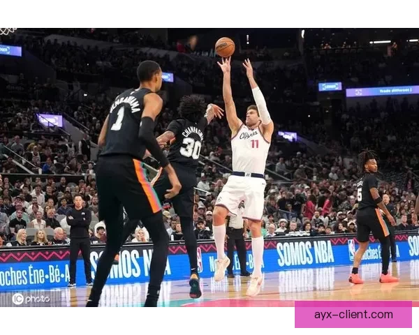 马刺队宣布文班亚马因背靠背第二场轮休缺席对阵快船比赛